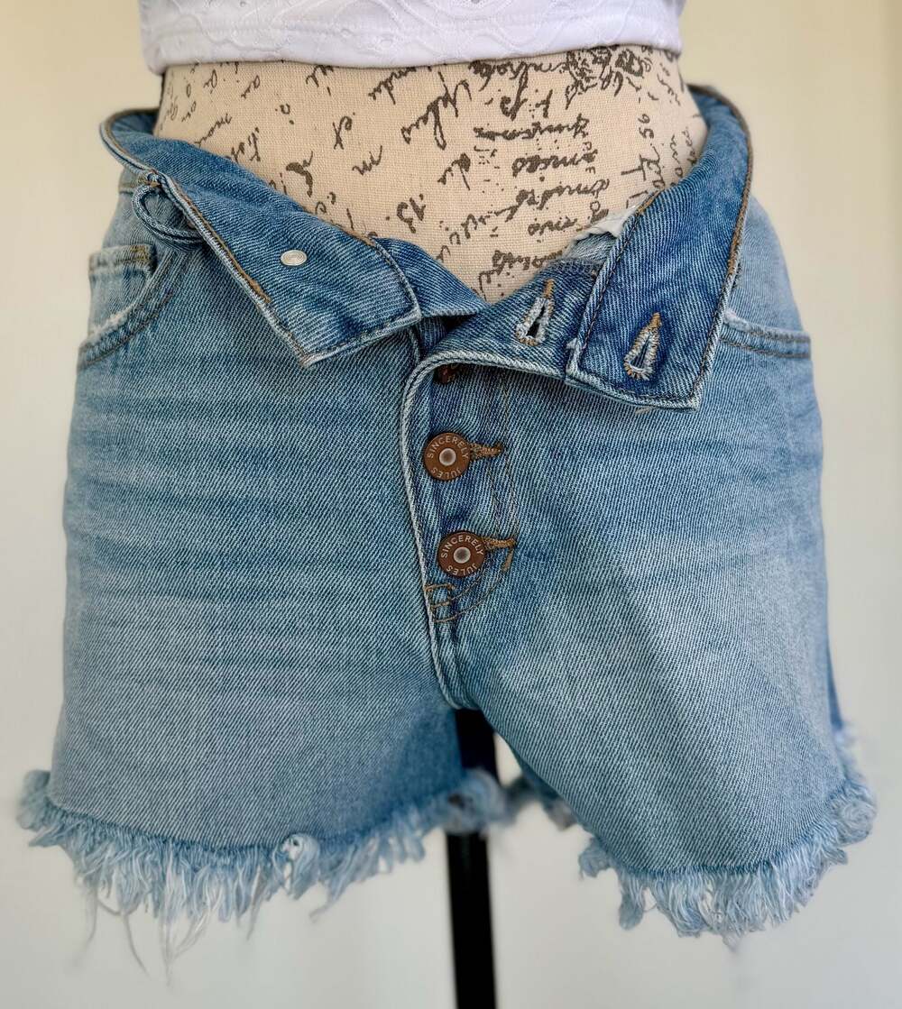 Sincerely Jules High Rise Button Fly Frayed Denim Shorts Size 5/27